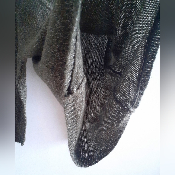 Cozy olive green sweater, sz L - Picture 4 of 11